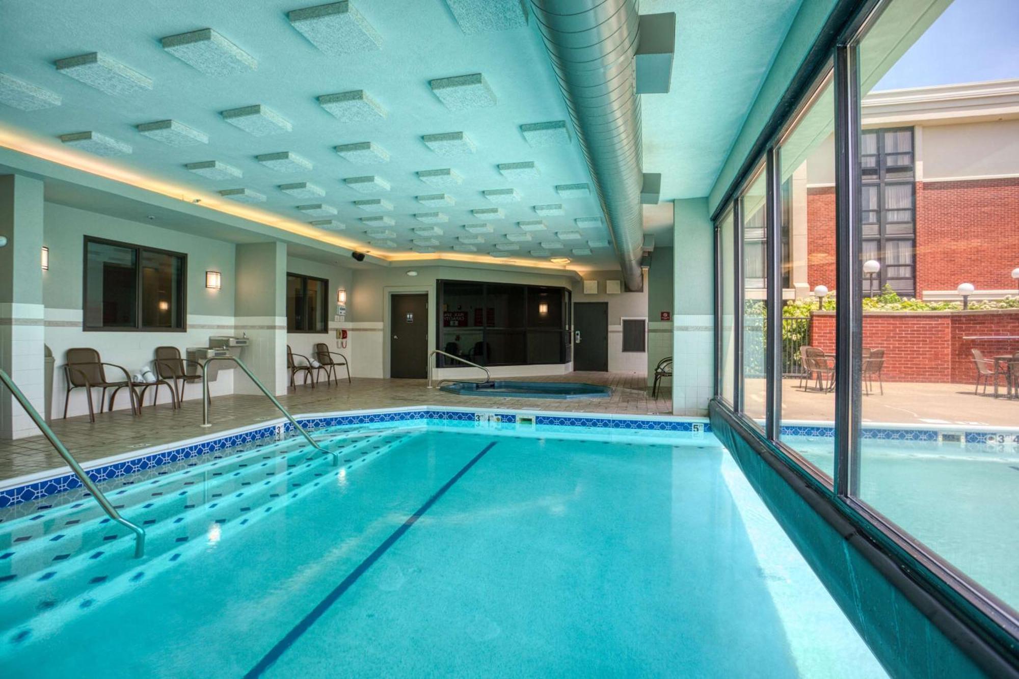 Drury Inn & Suites St. Louis - Fairview Heights Extérieur photo