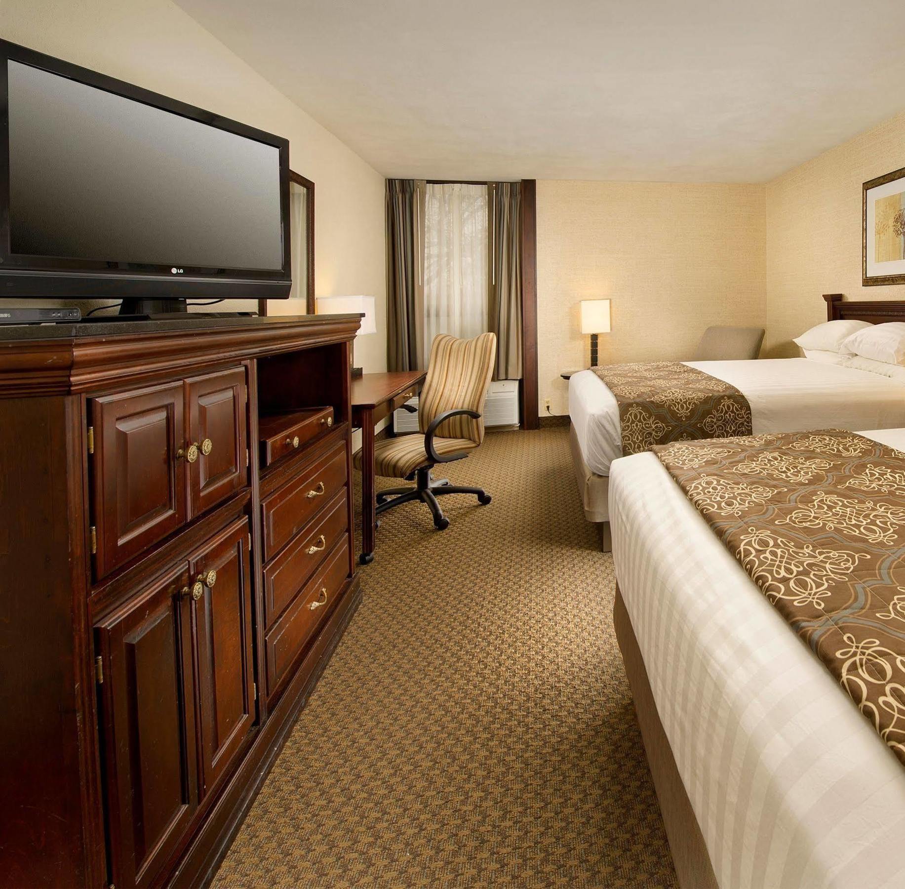 Drury Inn & Suites St. Louis - Fairview Heights Extérieur photo